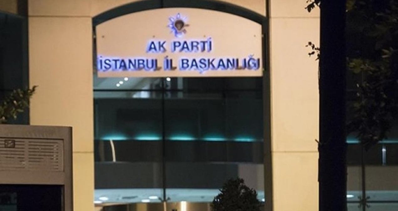akp-istanbulda-istifa-sosyal-medyadan-duyurdu-uskudar-ilce-baskani-istifa-etti-gqTSBS8c.jpg