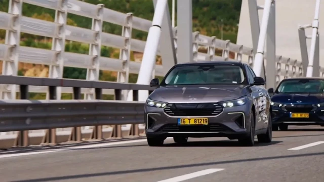 toggun-yeni-sedan-modeli-t10f-her-asamayi-basariyla-tamamladi-kamuflajsiz-detayli-goruntuler-tanitim-videosu-yayinlandi-EvuPu6Ed.webp