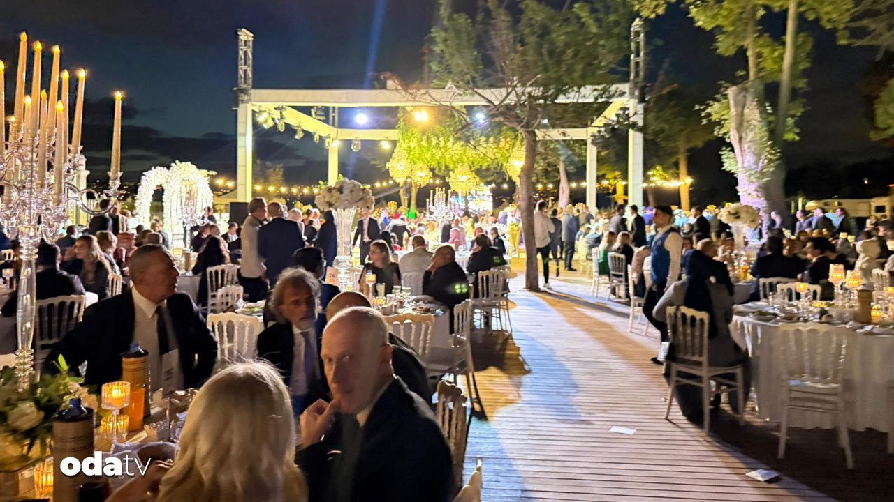 fahrettin altundan oglu mustafa bilge altuna gosterisli dugun ZIhmb5ux