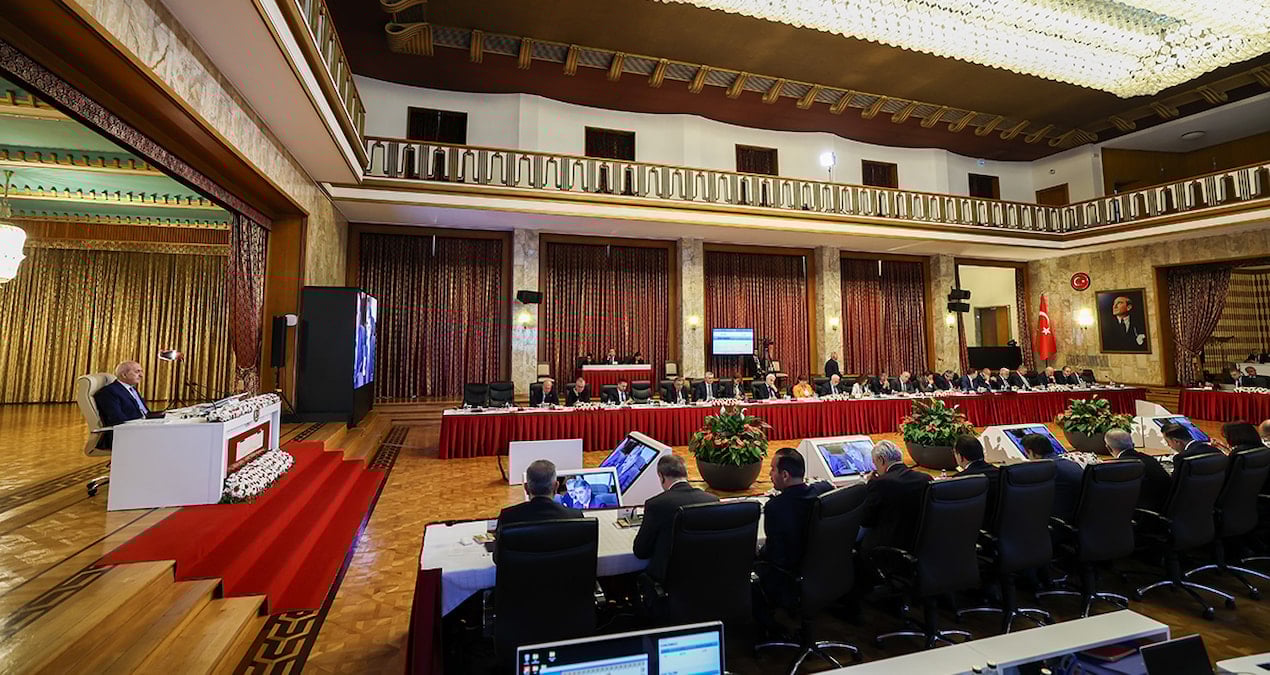 komisyonun bu hafta dinleyecegi kurum ve hukukcular belli oldu mENv7QSB