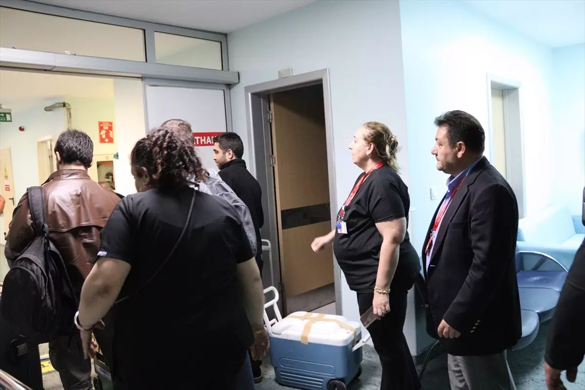 duzcede organ bagisi bir hastanin organlari uc kisiye nakledilecek WwjPsYYO