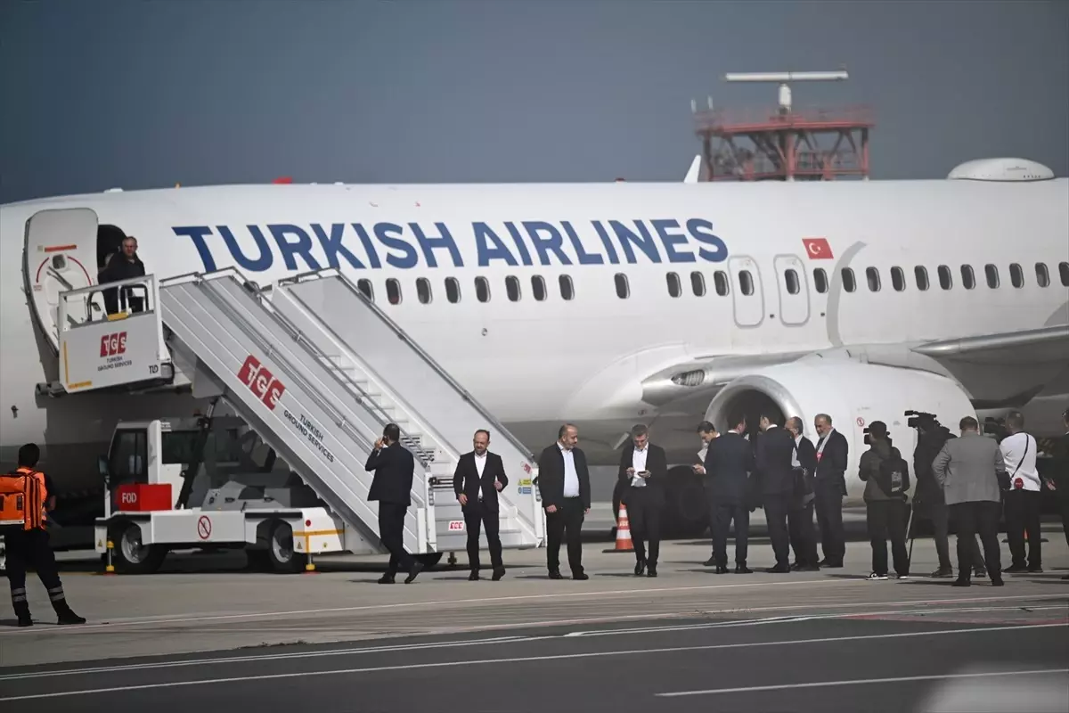 ozgurluk filosu koalisyonuactivistler istanbula dondu XkjISSyR